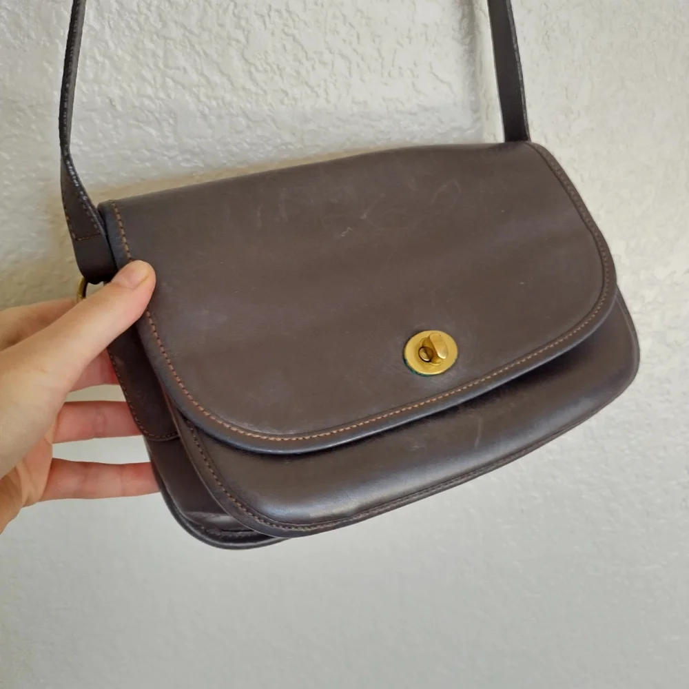 Vintage Coach 202-07 City Bag Crossbody Shoulder Dark Brown Leather